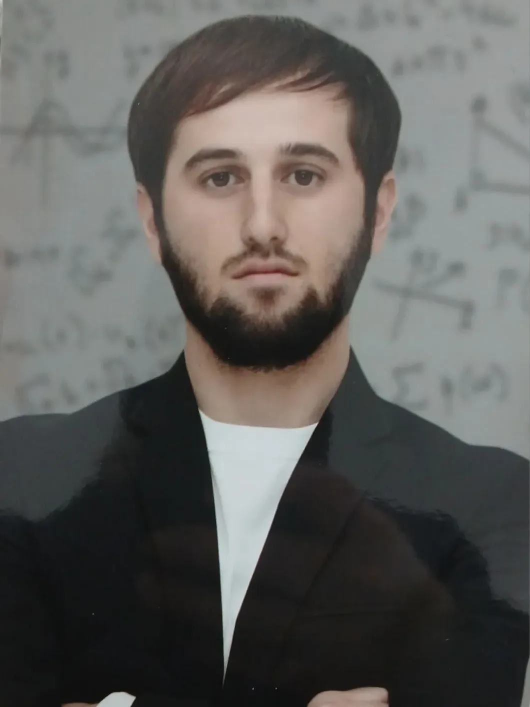 Аушев  Апти.